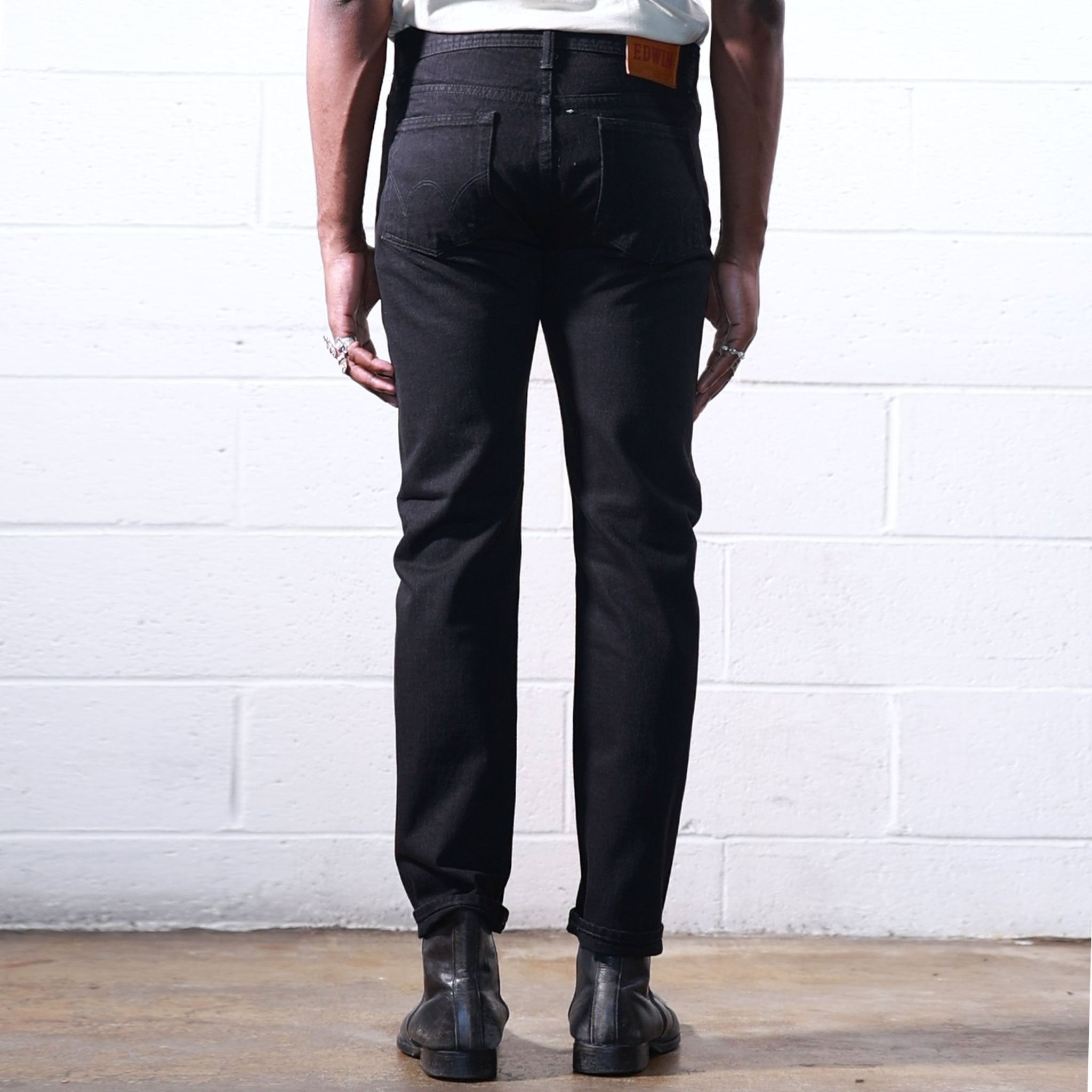 Akita Straight Wet Black Men's Premium Selvage