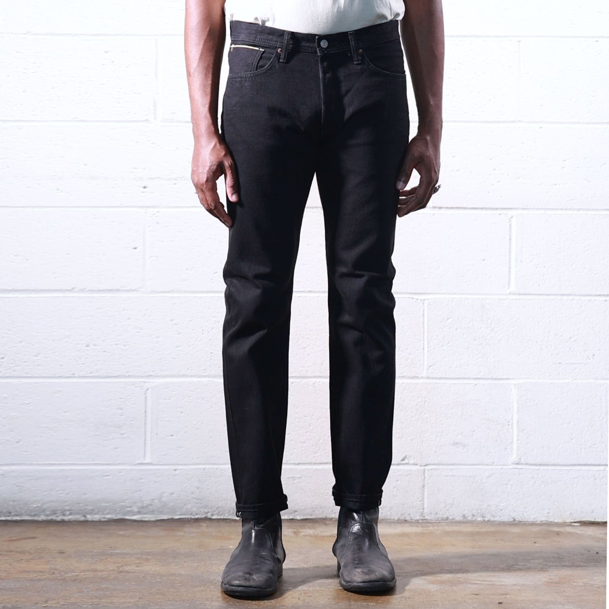 Akita Straight Wet Black Men's Premium Selvage