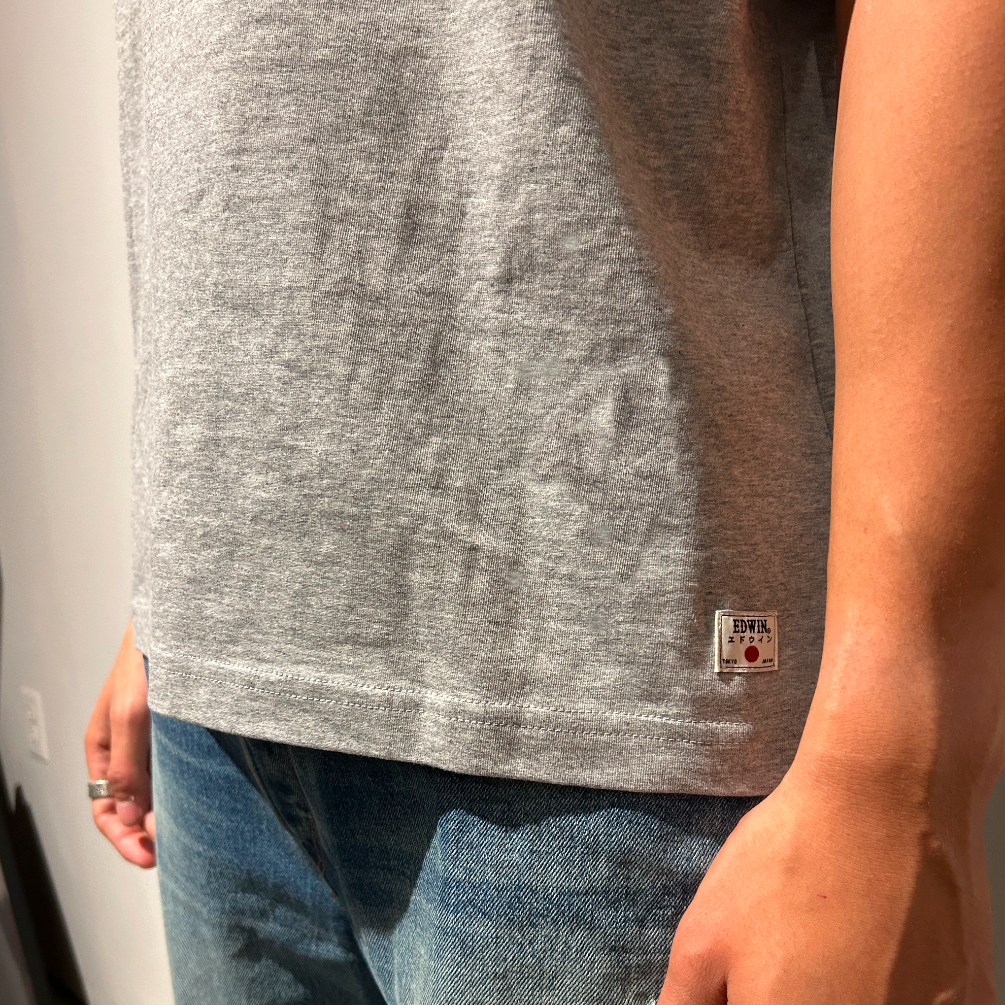 Edwin - RELAXED FIT TEE - GREY