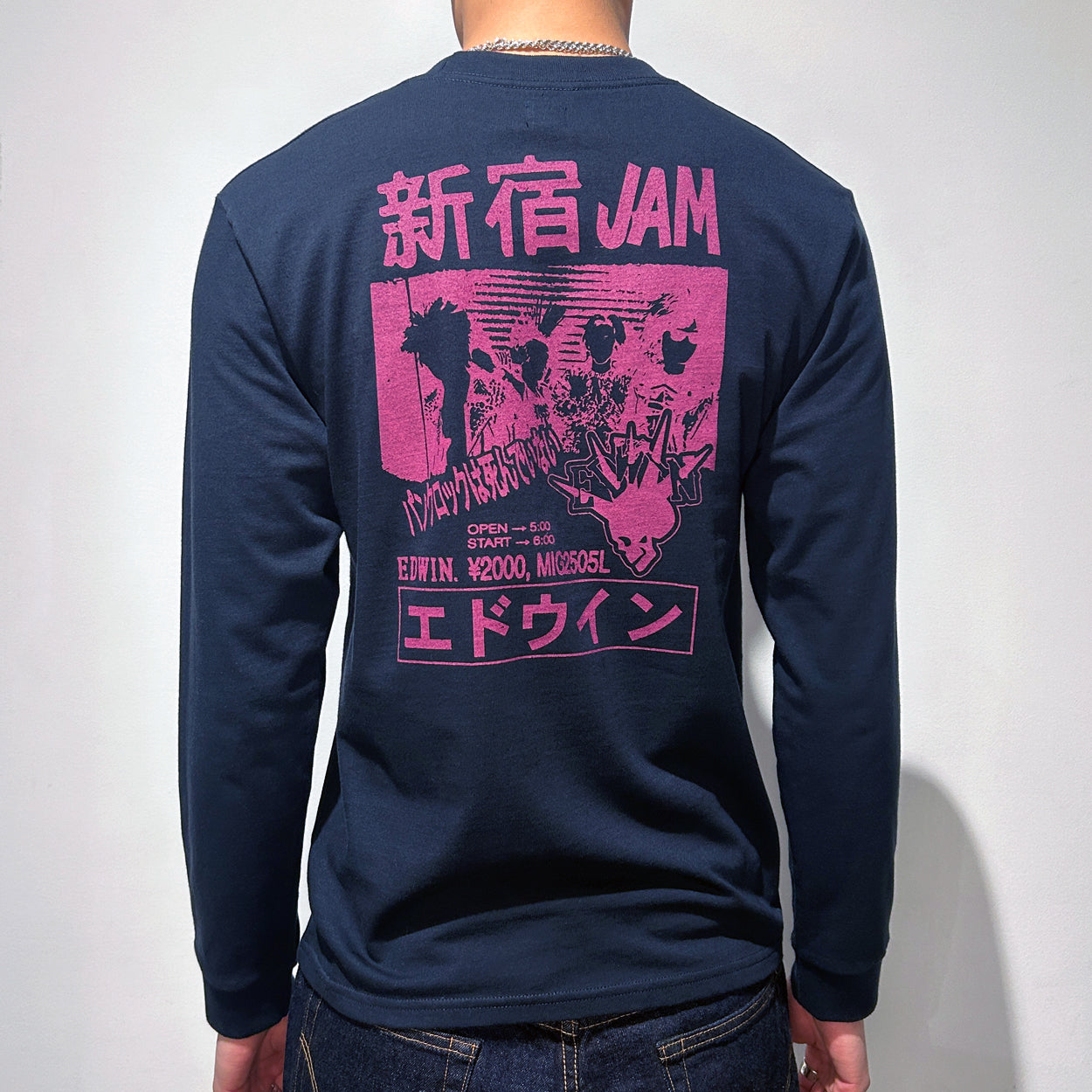 Edwin Punk Club 18S 100 % Organic Cotton Long Sleeve Pocket Tee